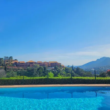 Apartamento Vue Et Piscine Théoule-sur-Mer